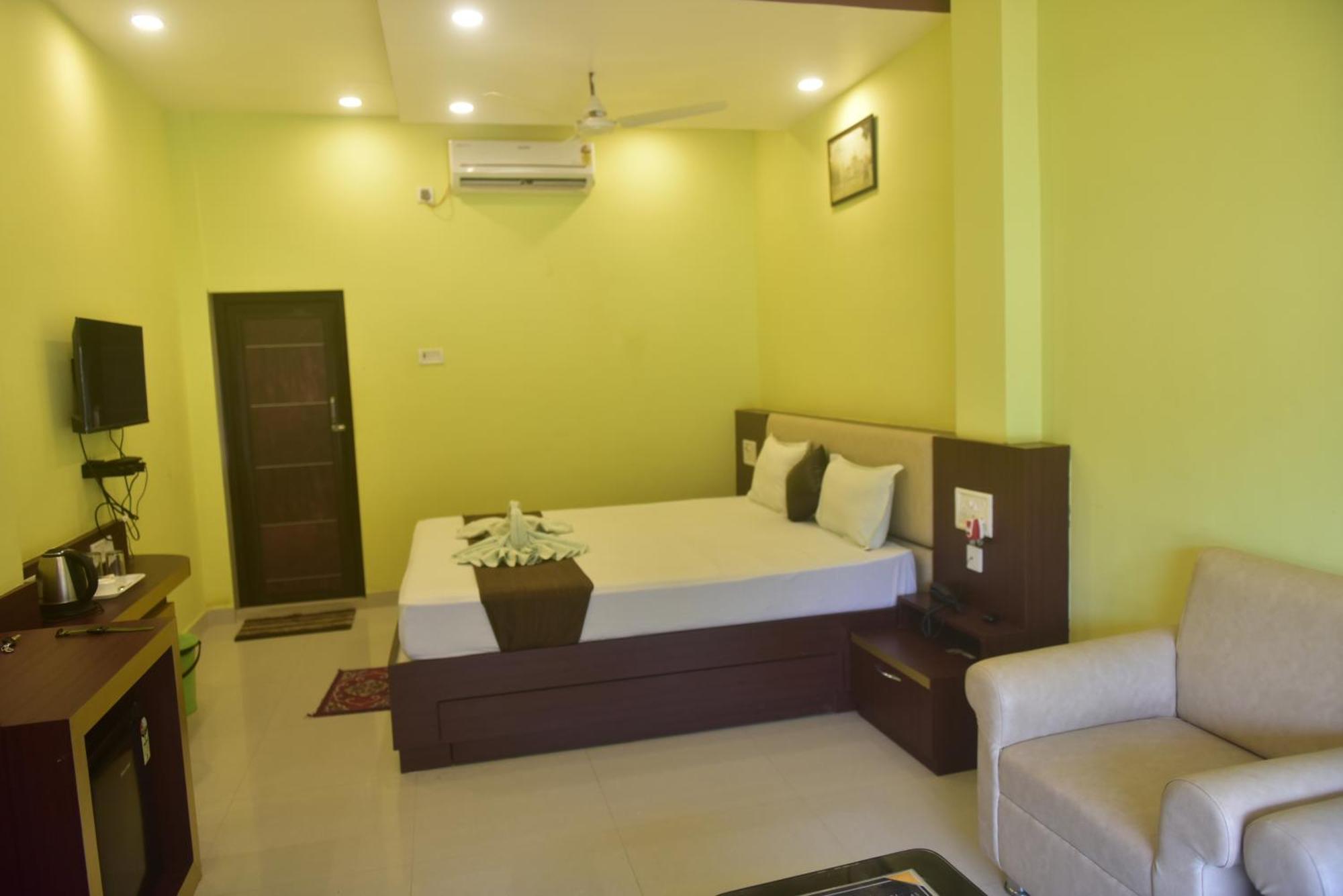 Golden View Resort And Restaurant Tajpur Екстер'єр фото