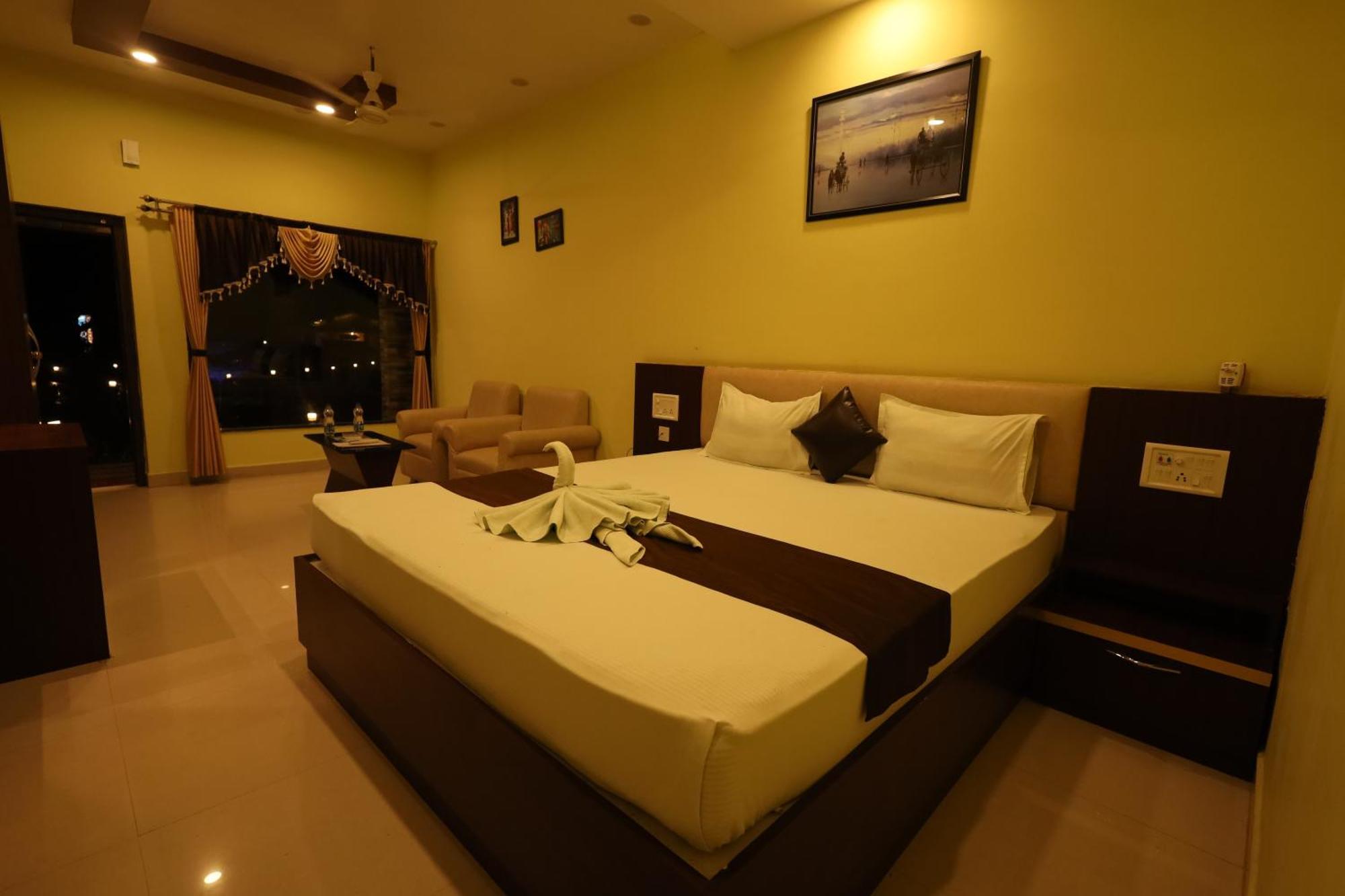 Golden View Resort And Restaurant Tajpur Екстер'єр фото